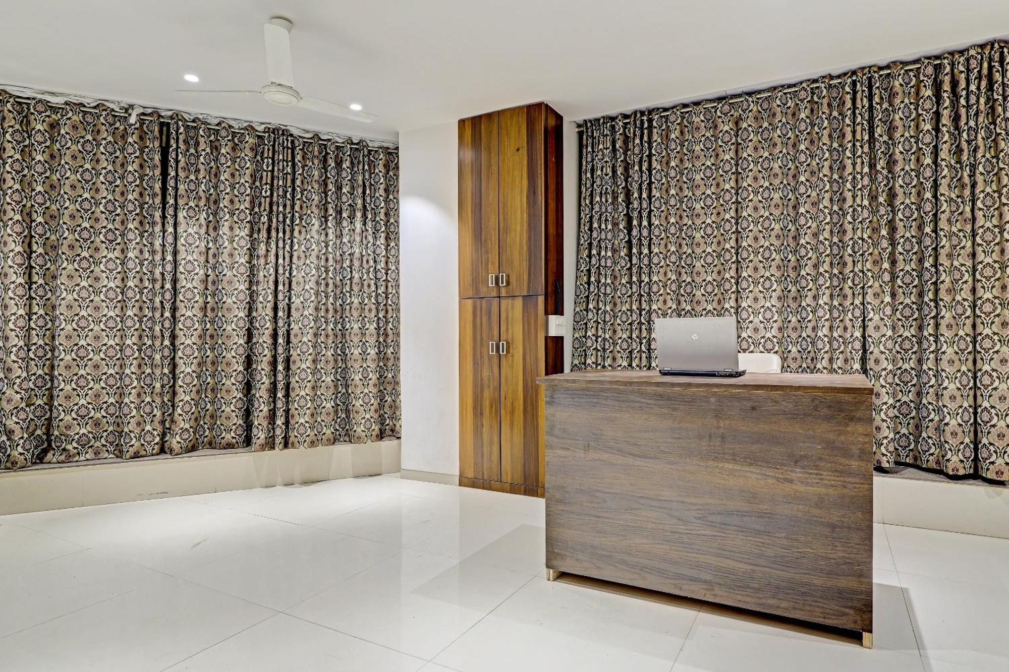 Hotel O Rishta And Jahan Banquet And Rooms Bhatha Экстерьер фото